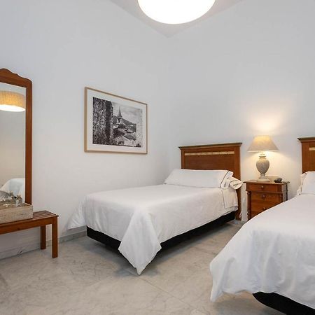 Hotel Tugasa Casa Palacio Medina Sidonia Экстерьер фото