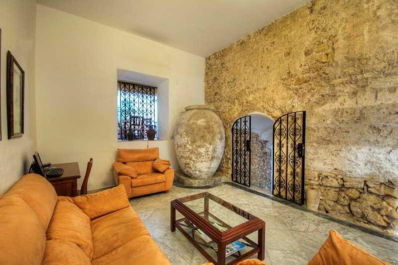 Hotel Tugasa Casa Palacio Medina Sidonia Экстерьер фото