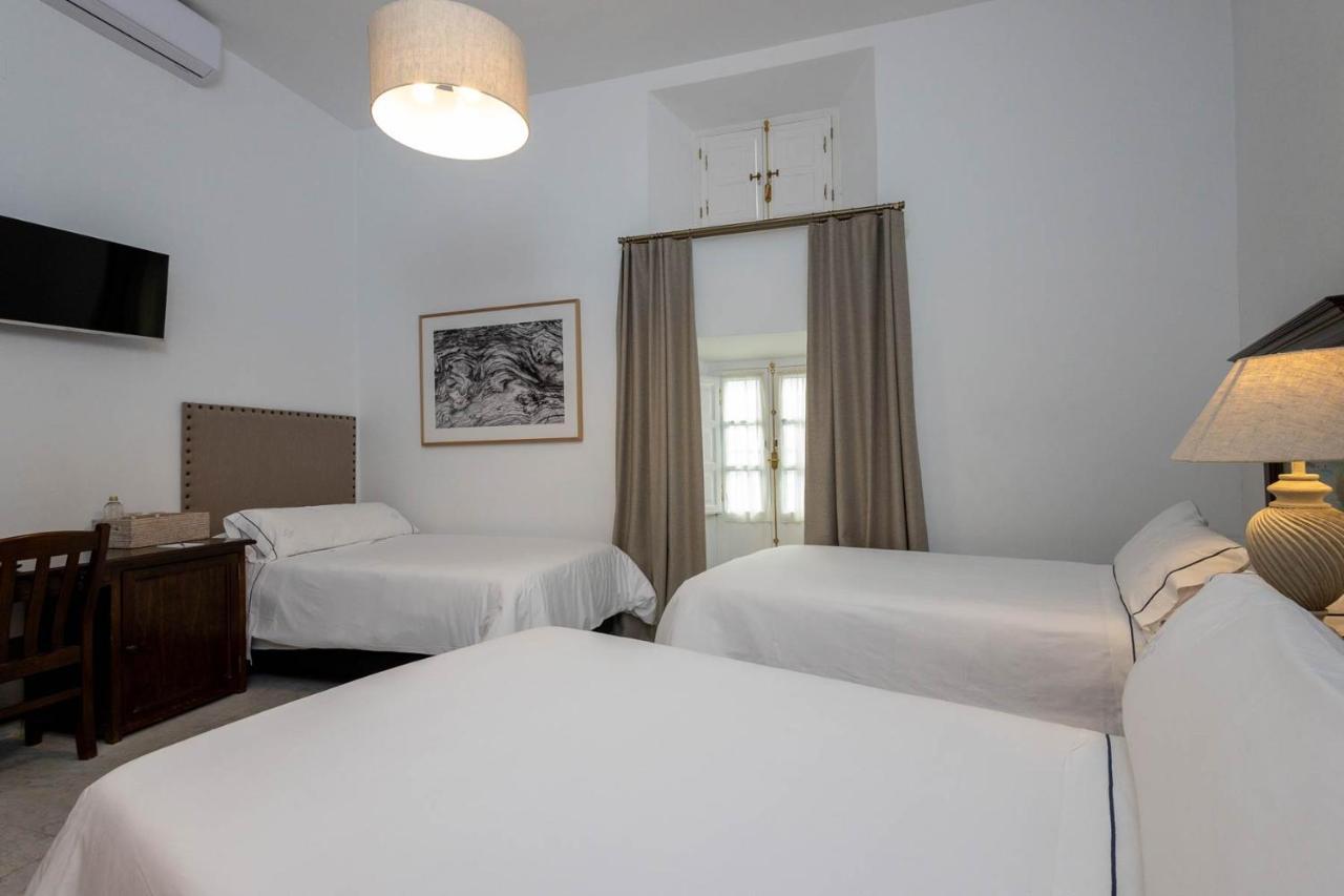 Hotel Tugasa Casa Palacio Medina Sidonia Экстерьер фото