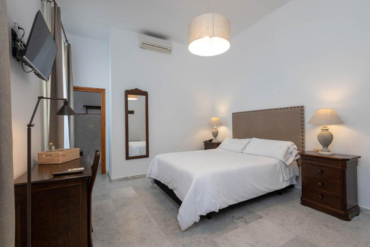 Hotel Tugasa Casa Palacio Medina Sidonia Экстерьер фото