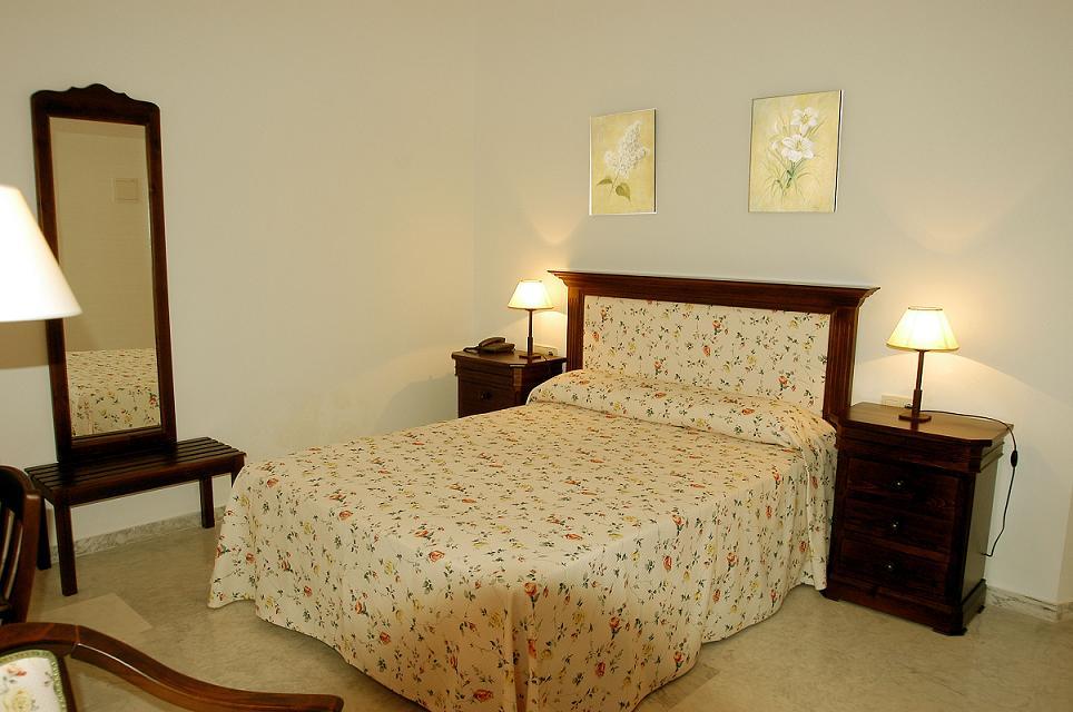 Hotel Tugasa Casa Palacio Medina Sidonia Экстерьер фото